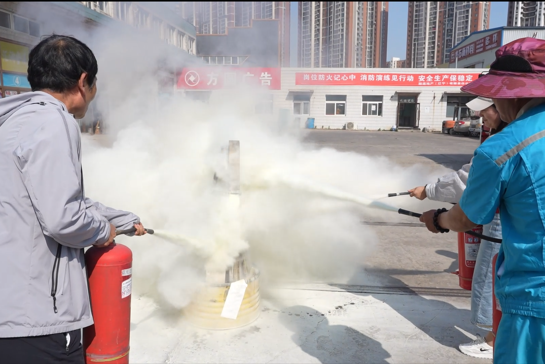 融通地产本部和辽宁公司开展上下联动消防演练,提高 各层级应急协同效率和现场处置能力.png