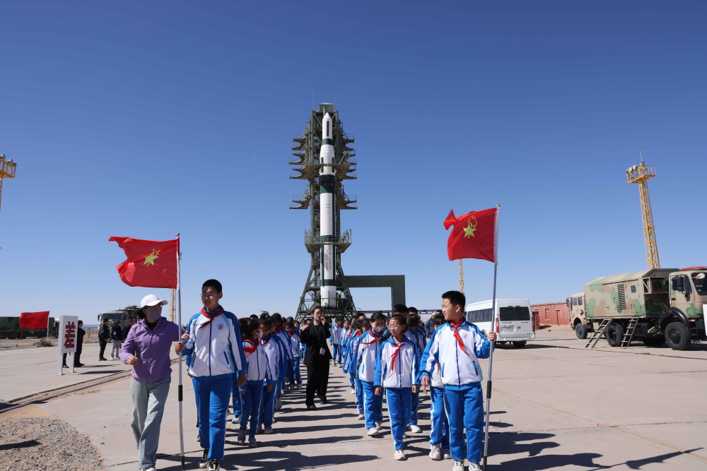 研学团队在东方红卫星发射场开展活动 王秀.jpg